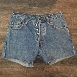 Vintage Levi’s button fly high waisted shorts